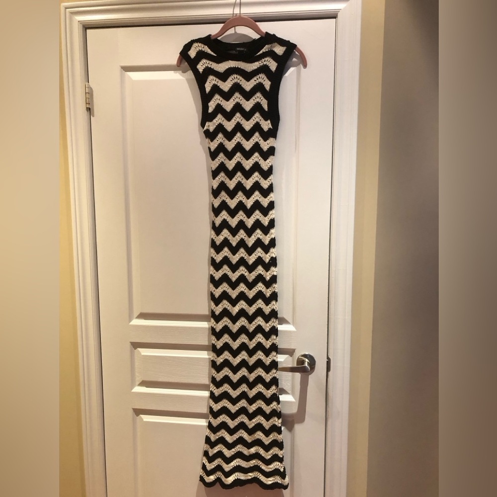 Boohoo Black and Cream Chevron Knit Dress
